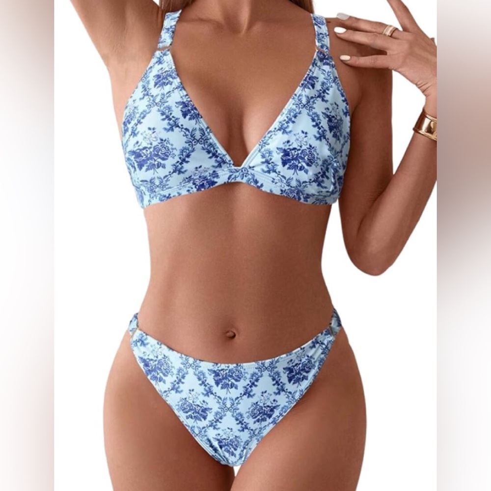 ZAFUL Women's 2Pc Floral Print Swimsuit Triangle String Cut Bikini Sets.